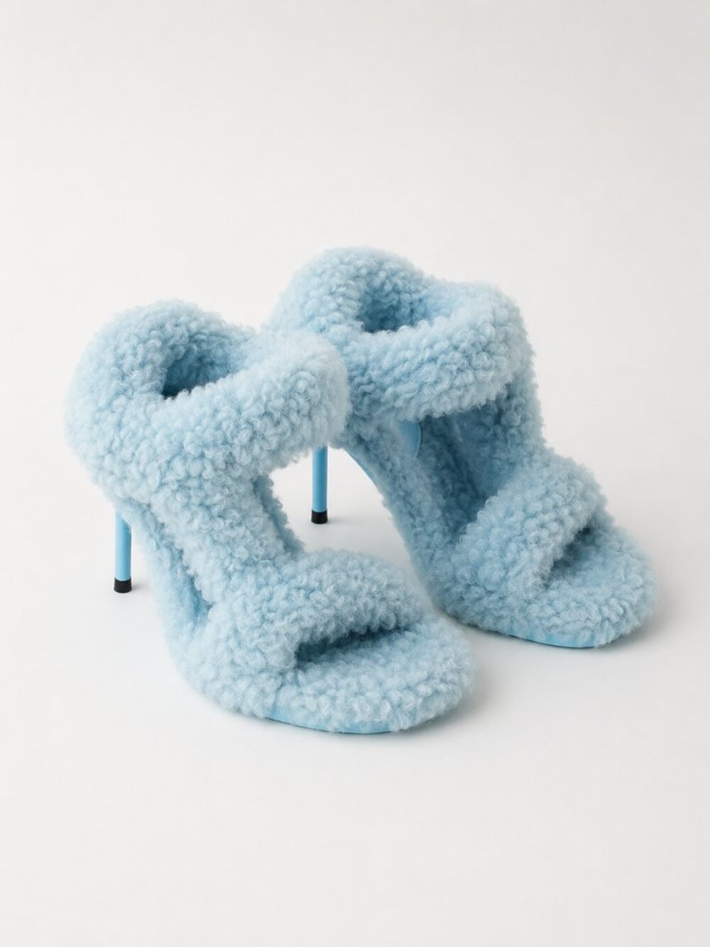 H&M Innovation CoExist Light Blue‎ Faux Fur Vegan Fluffy Sandals